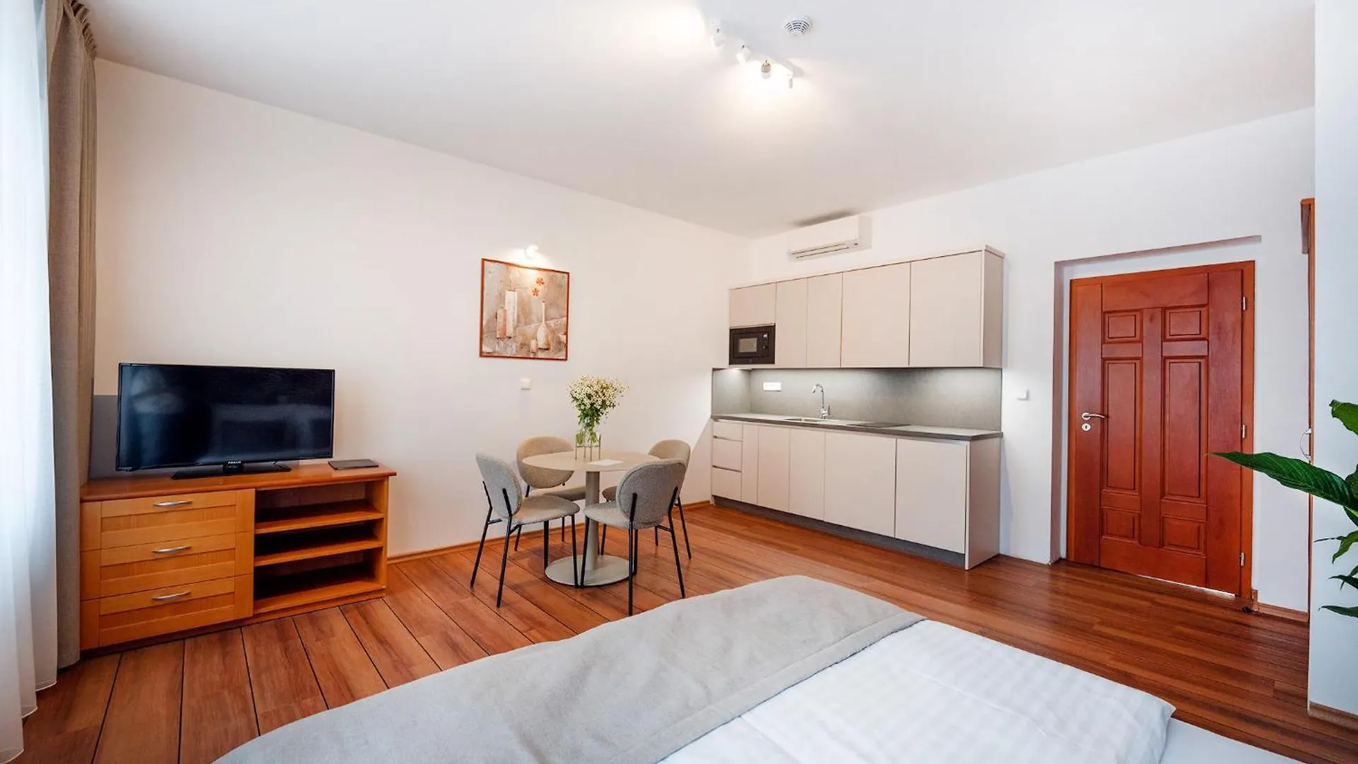 Andel Apartments Praha 3*, פראג צ'כיה