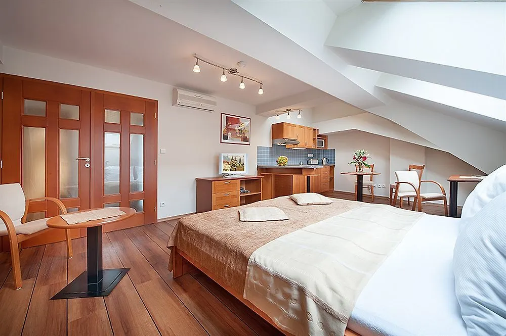 Andel Apartments Praha Lägenhetshotell Prag